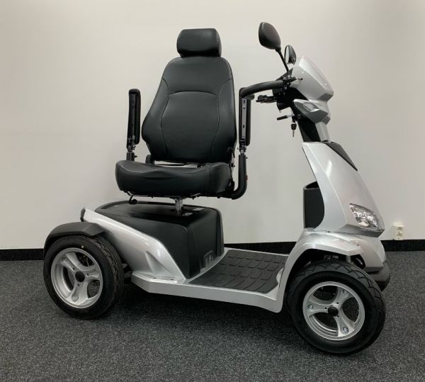 MERITS Westerland (15 km/h) - Premium Elektromobil - Käuferstorno Sitz gedreht