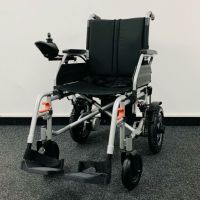 Vorschau: Faltbarer Elektrorollstuhl (Vorführer) Excel Aries (6 km/h) frontal Vorschau: Faltbarer Elektrorollstuhl (Vorführer) Excel Aries (6 km/h) frontal