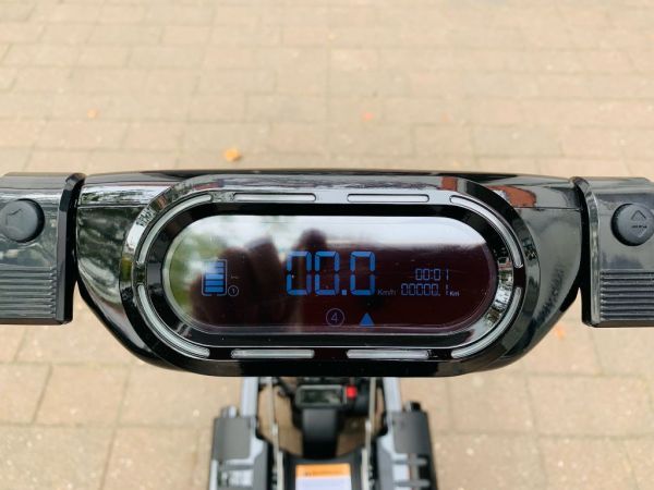 Skyline Mobility Relync R1 faltbarer Reise-Seniorenscooter 6 km/h