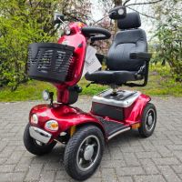 Vorschau: SHOPRIDER TE 889 SLBF Pellworm (15 km/h) rot – Gebrauchtes Elektromobil vorn Vorschau: SHOPRIDER TE 889 SLBF Pellworm (15 km/h) rot – Gebrauchtes Elektromobil vorn