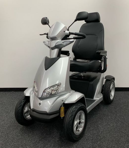 MERITS Westerland (15 km/h) - Premium Elektromobil - Käuferstorno Ansicht vorn