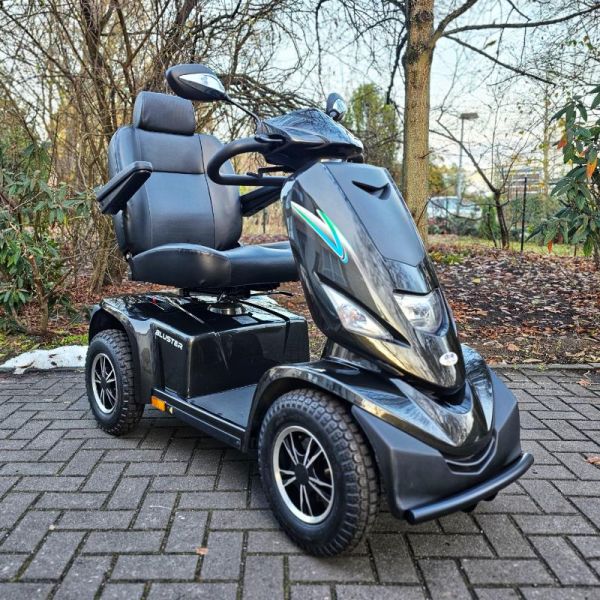 Drive Bluster Frontansichr rechts