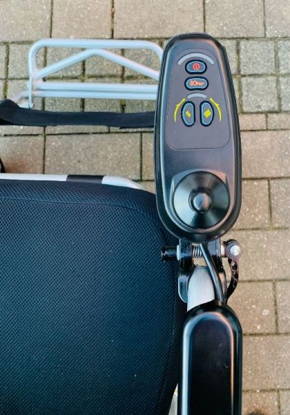 Pride I-Go (6 km/h) silber, Vorführ - Reise-Elektrorollstuhl