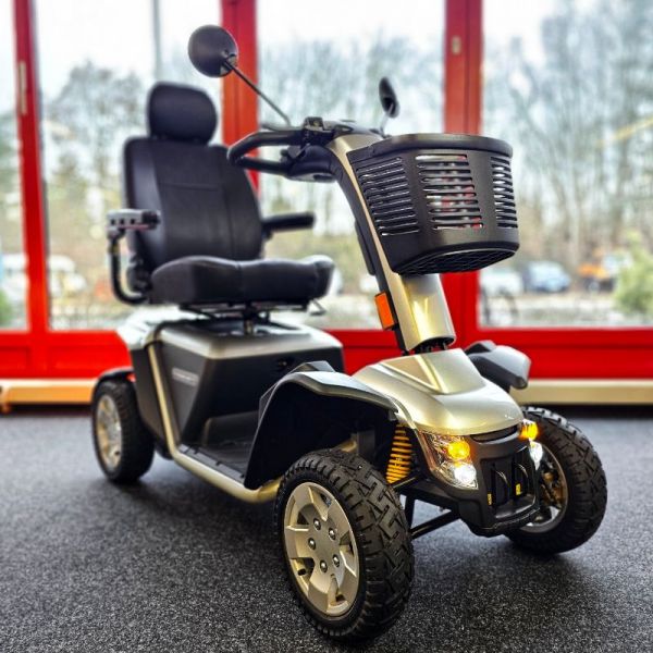 PRIDE Victory XL 140 silber Frontansicht rechts