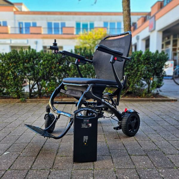 Drive Airfold (6km/h), klappbarer Carbon-Elektrorollstuhl