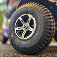 Vorschau: Meyra CL 409 Detailansicht Vorderrad Vorschau: Meyra CL 409 Detailansicht Vorderrad