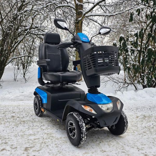 Invacare Orion Pro Frontansicht rechts