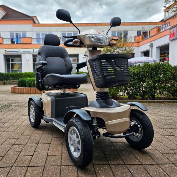 EXCEL Galaxy Deluxe (20 km/h) – Elektromobil - Vorführfahrzeug Ansicht vorn