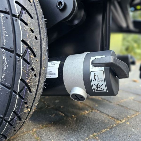 Meyra MC1 Light Detailansicht Motor und Magnetbremshebel