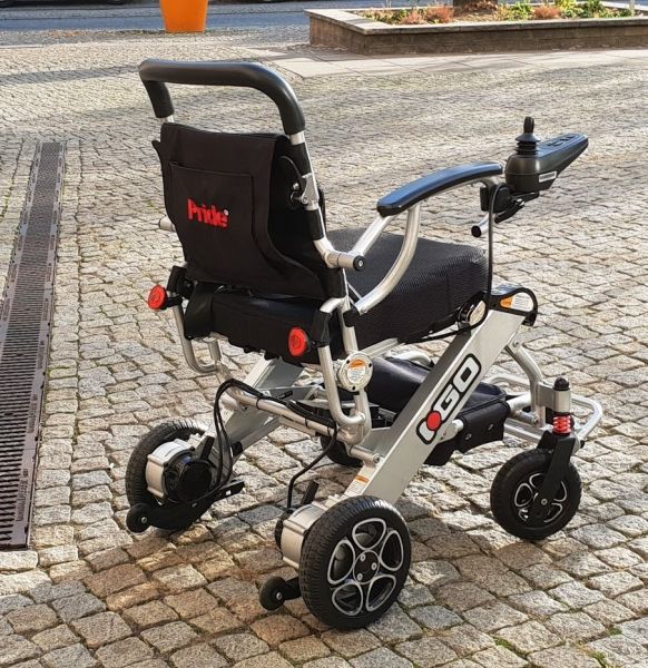 Elektro-Reise-Rollstuhl R-GO (6 km/h) silber, neuwertig