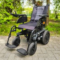 Vorschau: Invacare Aviva RX 20 Merkur-Silber Frontansicht links gedreht Vorschau: Invacare Aviva RX 20 Merkur-Silber Frontansicht links gedreht