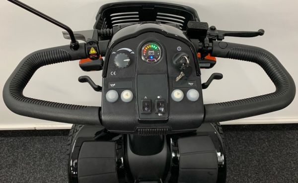 Pride Victory 130 XL(15 km/h) schwarz Vorführmobil
