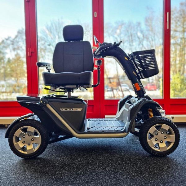 Pride Victory XL 140 schwarz Seitenansicht rechts Sitz gedreht