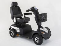 Vorschau: Invacare COMET PRO Silber Frontansicht Vorschau: Invacare COMET PRO Silber Frontansicht
