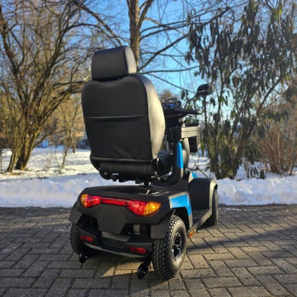 Invacare Comet Pro Heckansicht