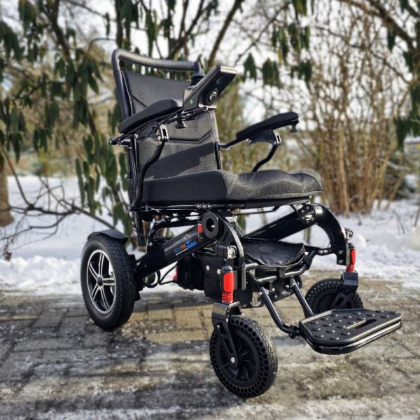 Elchtec Panda Frontansicht rechts