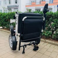 Vorschau: Bischoff & Bischoff Via (6km/h), faltbbarer Elektrorollstuhl, neuwertig Vorschau: Bischoff & Bischoff Via (6km/h), faltbbarer Elektrorollstuhl, neuwertig