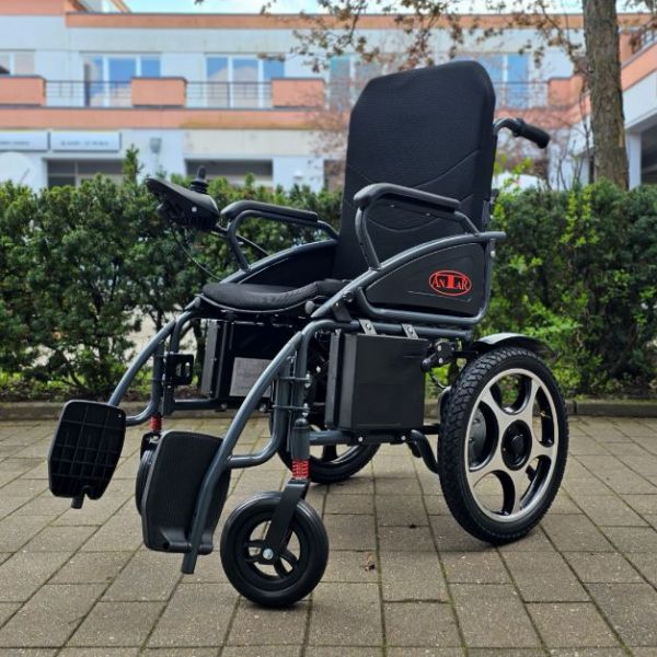 McGrey "Comfort" E-Rollstuhl mit Begleitsteuererung