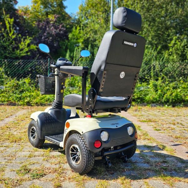 Vermeiren Ceres SE hellelfenbein Heckansicht links