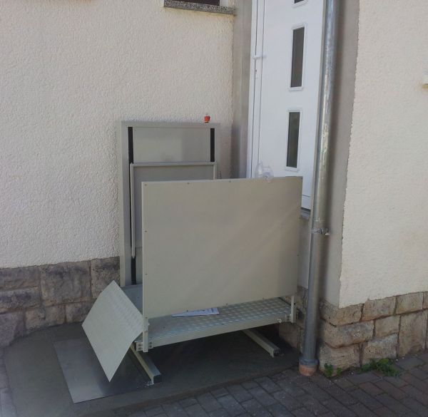 modie-trans MHP 1000 Hubplattform / Rollstuhllift