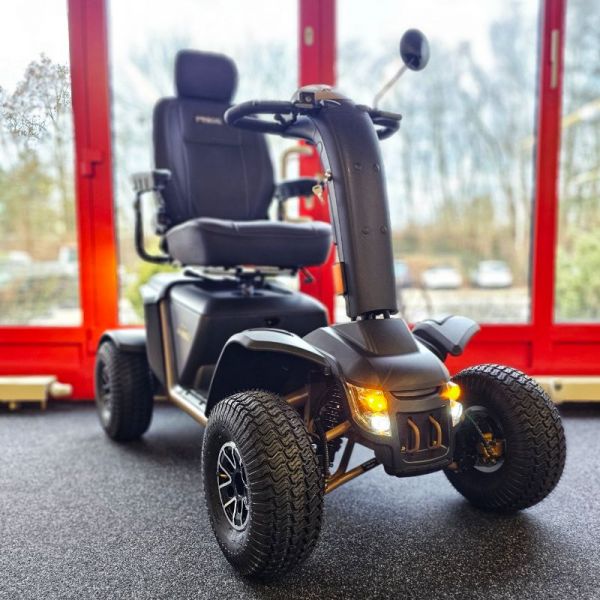 Pride Baja Wrangler sand Frontnansicht rechts gedreht