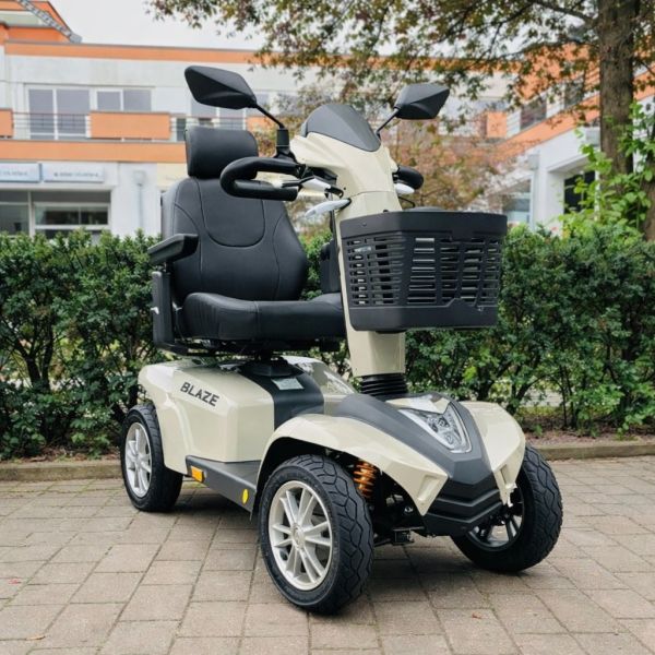 Drive Blaze Lithium Frontansicht rechts