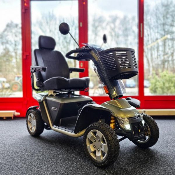 Pride Victory XL 140 LCD smoke grey Frontansicht rechts gedreht