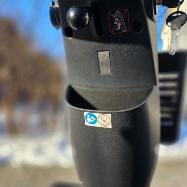 Invacare Comet Pro Staufach