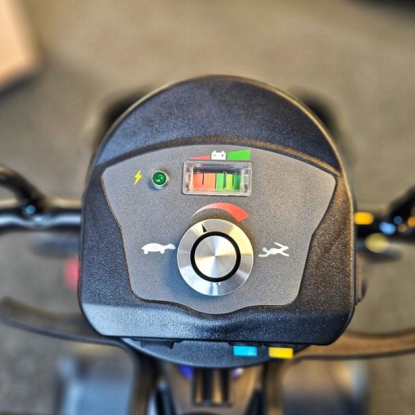 Meyra CL 409 Detailansicht Cockpit