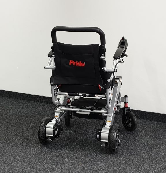 Elektro-Reise-Rollstuhl R-GO (6 km/h) silber, neuwertig