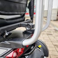 Vorschau: EXCEL Outback Detailansicht Befestigung Panoramadach Vorschau: EXCEL Outback Detailansicht Befestigung Panoramadach