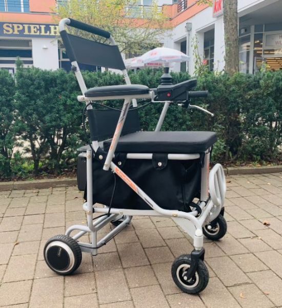 Airwheel H8 (6 km/h) wendiger Elektrorollstuhl