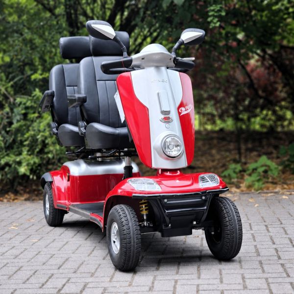 Kymco Tandem rot Frontansicht rechts