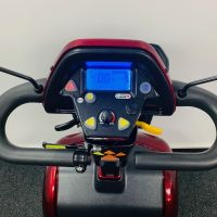 Vorschau: Elektromobil Shoprider 889AE Aruba Rot Detailansicht Cockpit Vorschau: Elektromobil Shoprider 889AE Aruba Rot Detailansicht Cockpit
