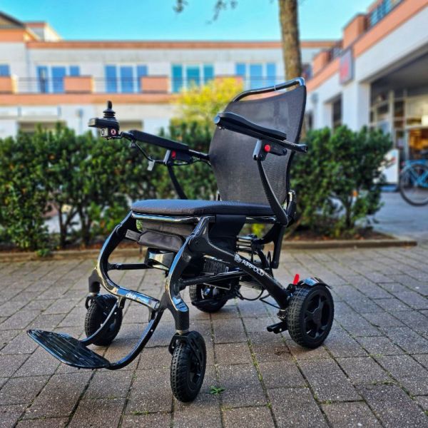 Drive Airfold (6km/h), klappbarer Carbon-Elektrorollstuhl
